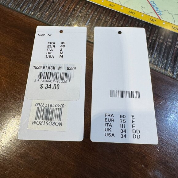 RARE Chantelle Paris Paris – Luxury Lace in Espresso & Gold--Exquisite Detailing - Picture 7 of 7